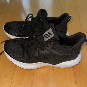 alphabounce black adidas sneakers running shoes